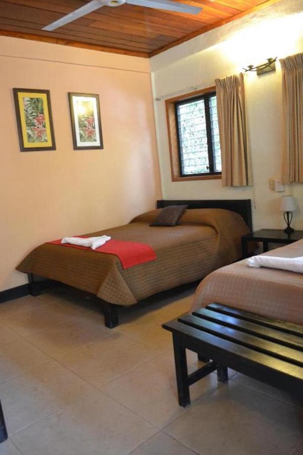 Hotel Jaguar Inn Tikal Ngoại thất bức ảnh