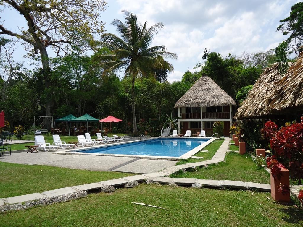 Hotel Jaguar Inn Tikal Ngoại thất bức ảnh