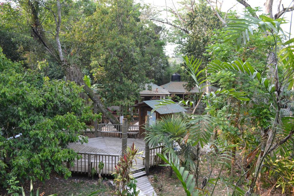 Hotel Jaguar Inn Tikal Ngoại thất bức ảnh